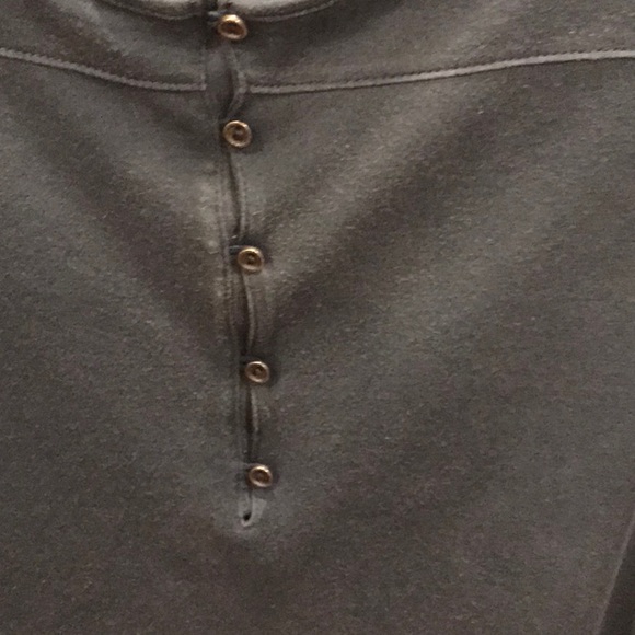 Chicos size 2 (12-14) tee shirt top with roughed sleeves. - Picture 4 of 4